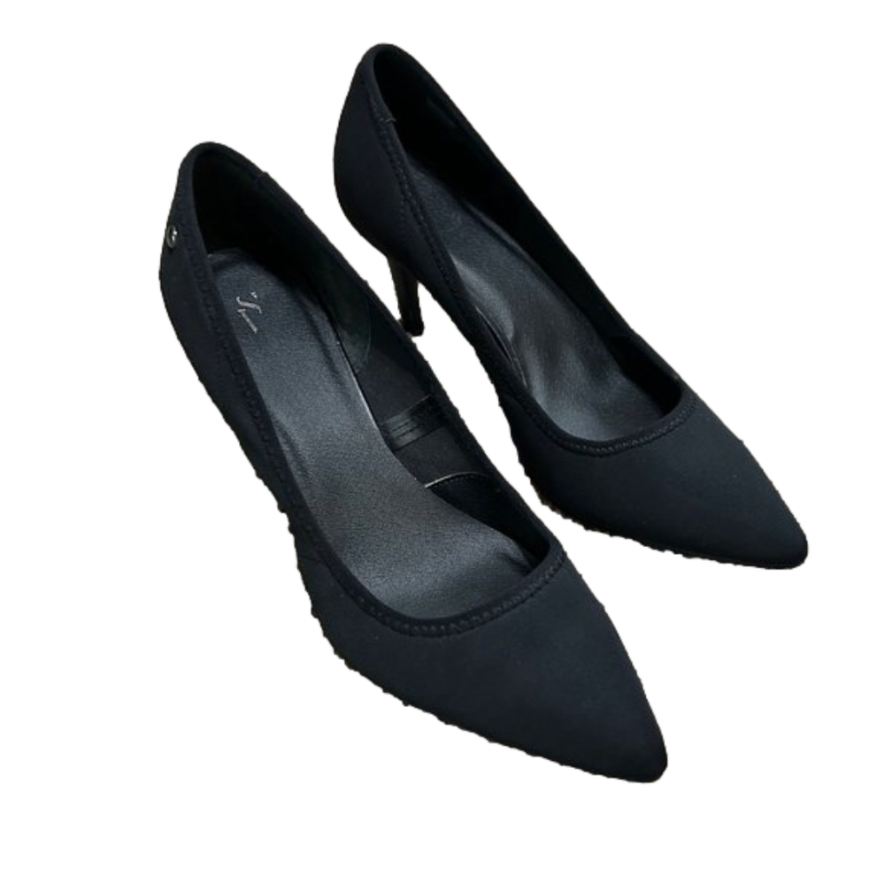 Vera Wang Stevie Black Heels (9.5M)
